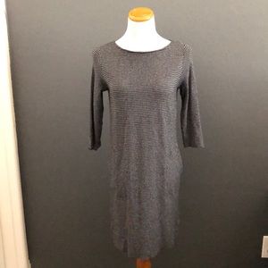 J. Jill black and gray print knit dress size xs